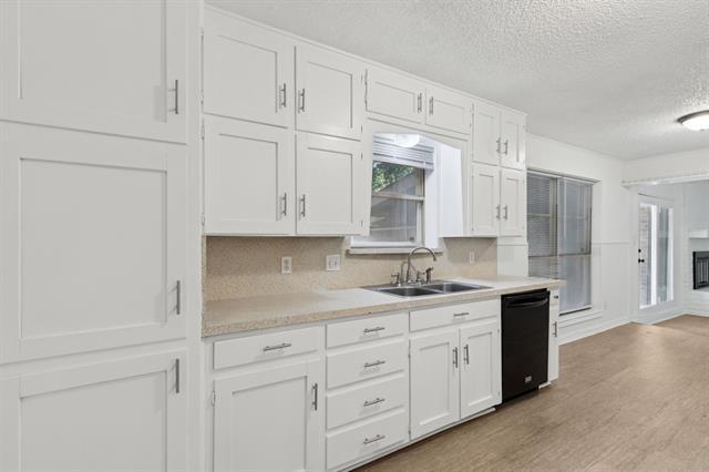 Building Photo - 7829 Noneman Dr