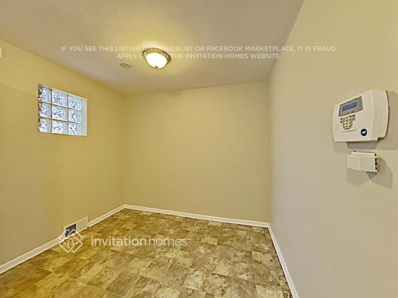 Building Photo - 4015 105th St