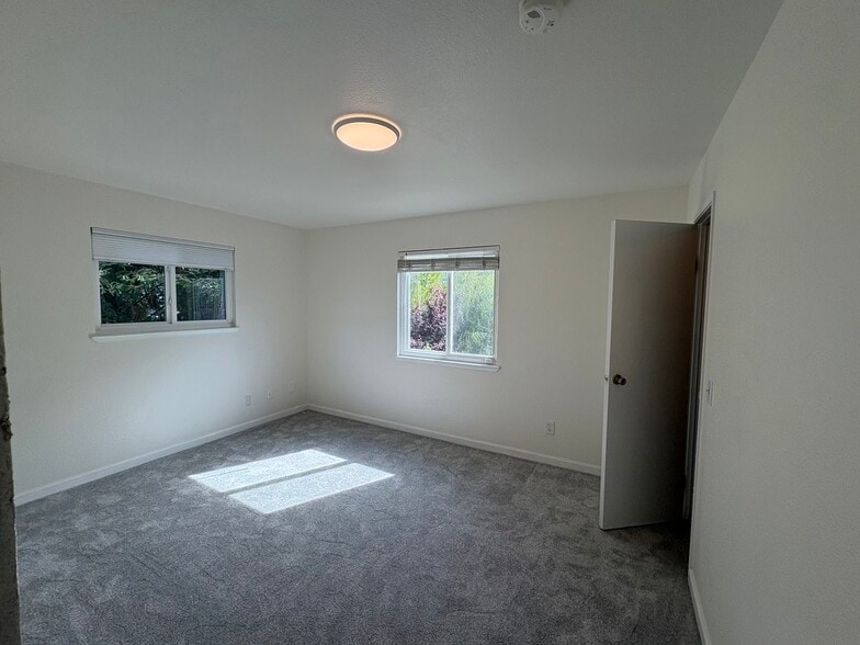 Building Photo - 3138 Market St