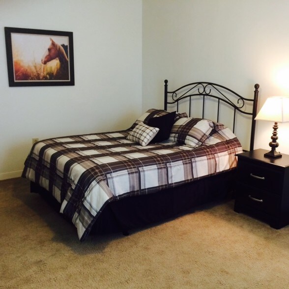 Bed & Nightstand - 409 Rohrer St