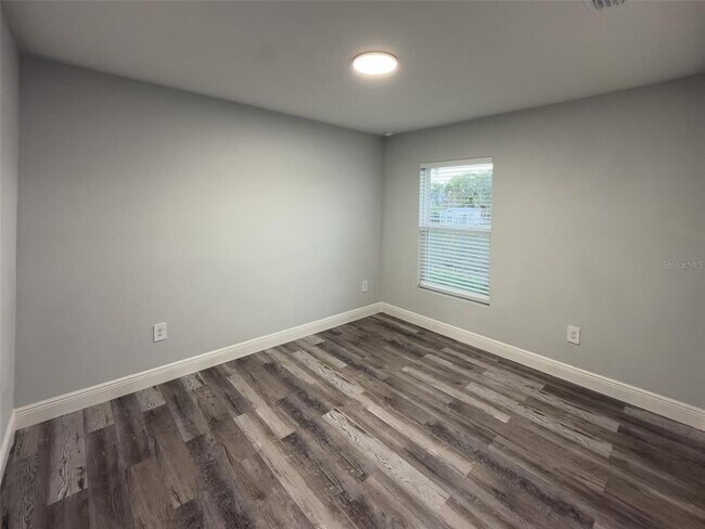 Building Photo - 4700 Sunbeam St