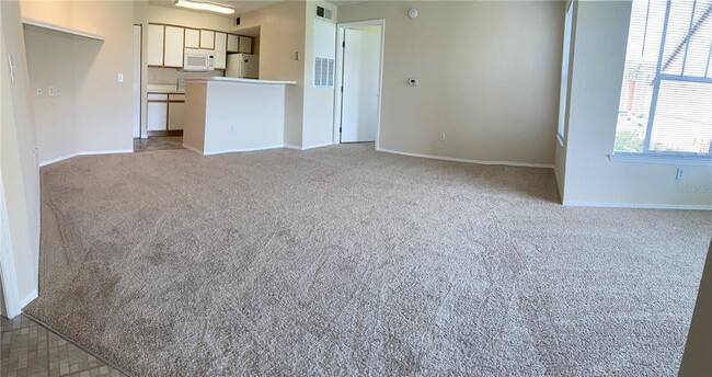 Building Photo - 2212 Grand Cayman Ct