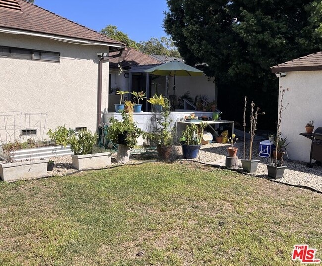 Building Photo - 2807 Glendon Ave