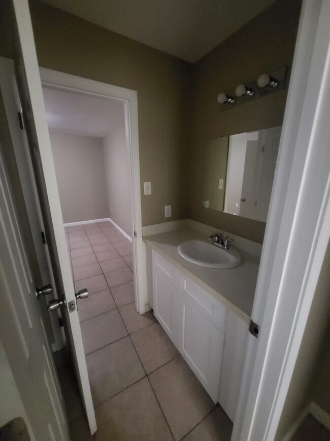 Building Photo - 10215 El Scott Ave