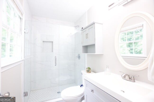 Building Photo - 3328 Mountain Hollow Dr
