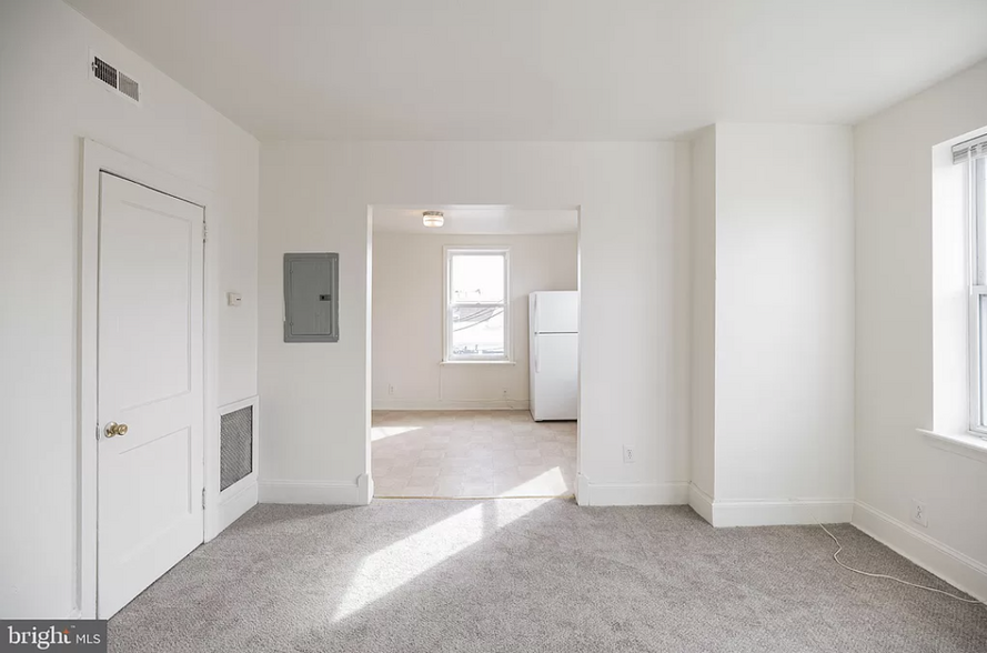Building Photo - 5244 Pennsgrove St