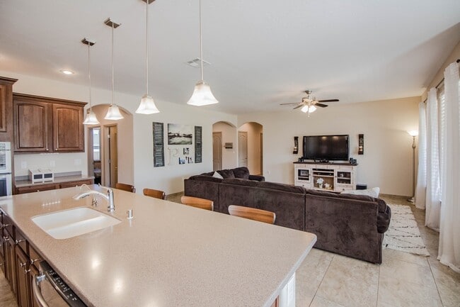 Building Photo - Spacious, Charming Home