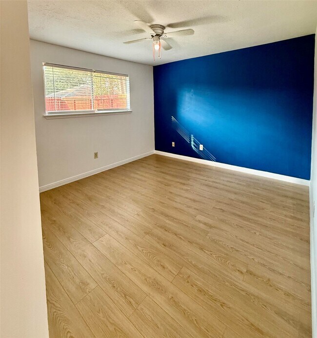 Building Photo - 2603 Shady Bayou Ln