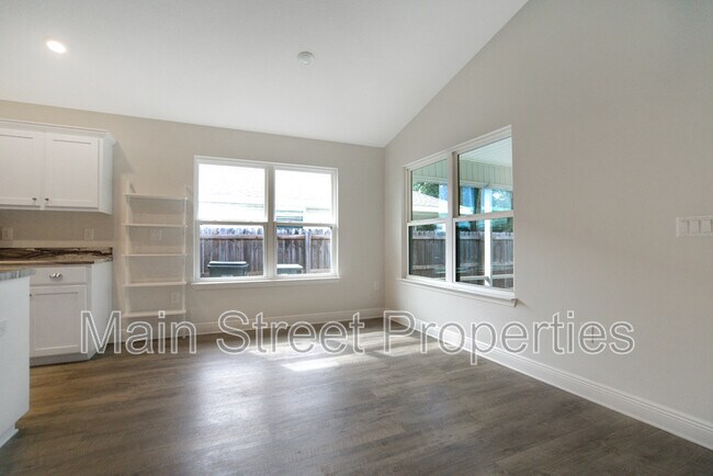 Building Photo - 152 Polo Ter