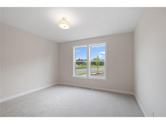 Building Photo - 13104 Ghia Ct NE