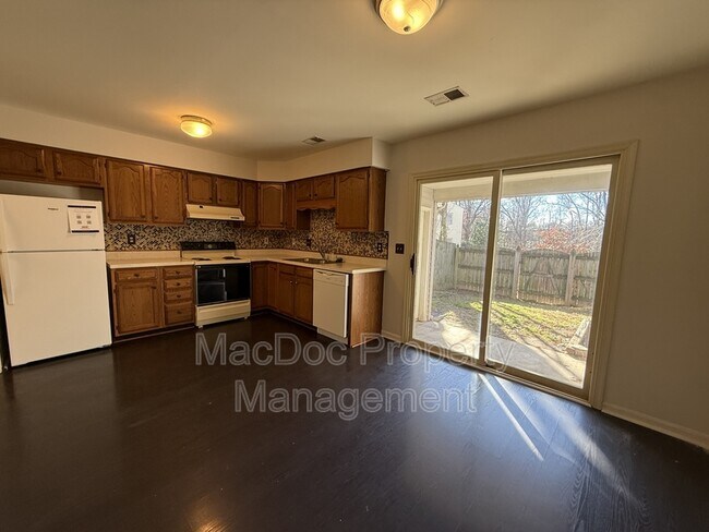 Building Photo - 169 Farrell Ln