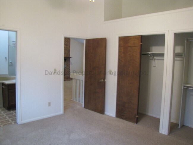 Building Photo - Great 4 bedroom Rancher in Northeast Colorado Springs