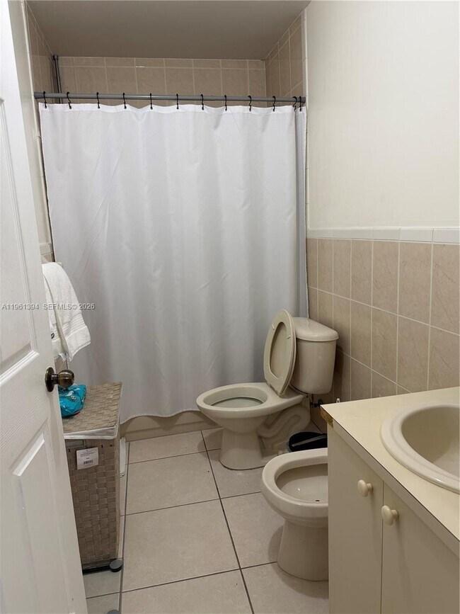 Building Photo - 4761 NW Flagler Terrace