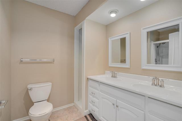 Building Photo - 3706 S Magnolia Ct