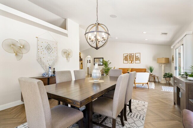 Building Photo - 76941 Coventry Cir