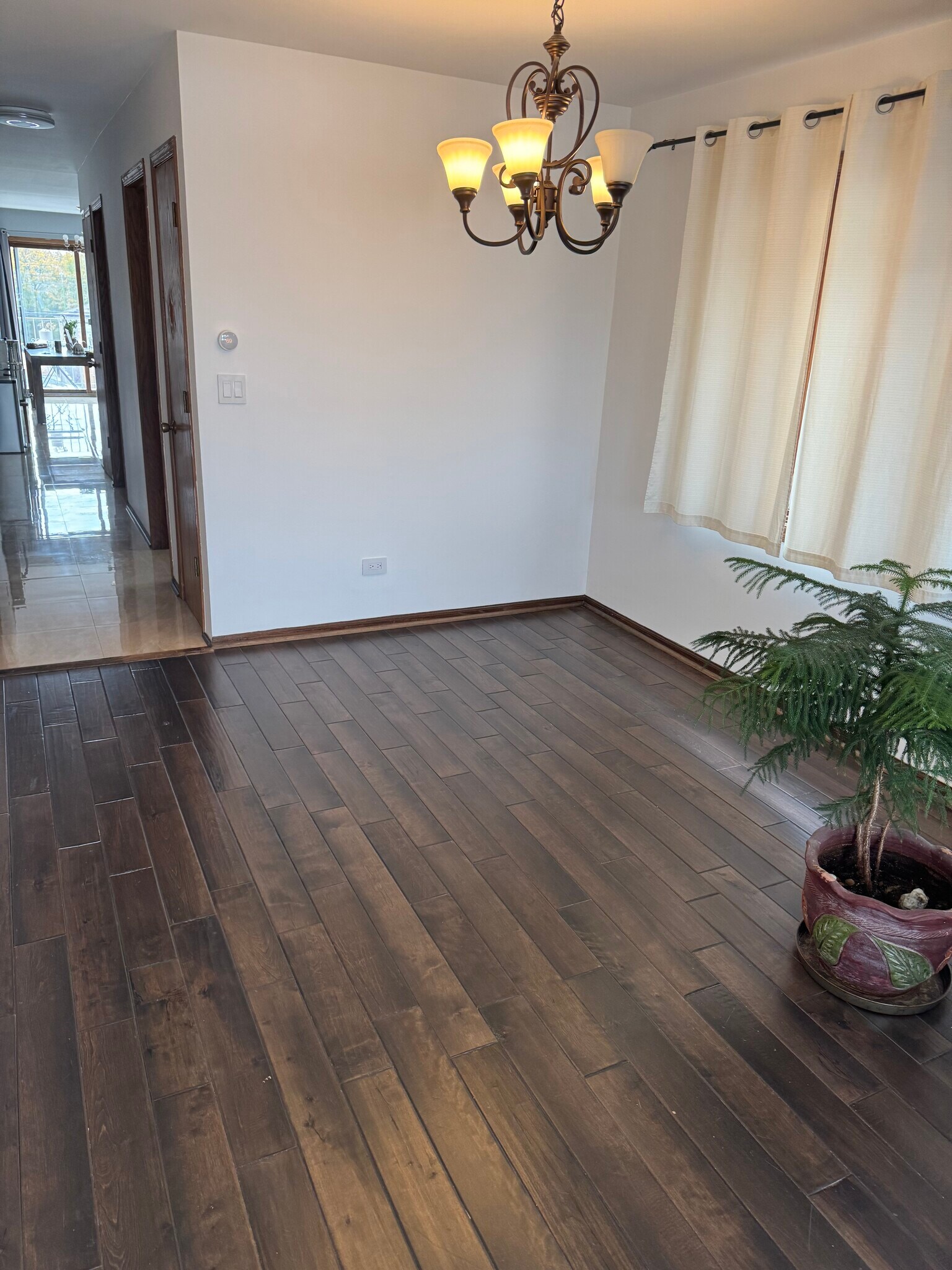 Building Photo - 6013 W Gunnison St