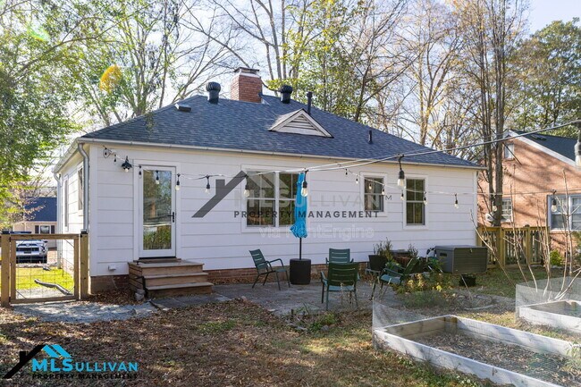 Building Photo - 1803 Hillcrest Dr