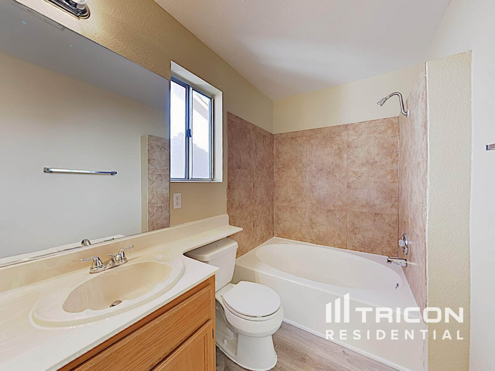Building Photo - 1446 Lodgepole Dr