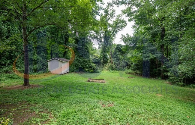 Building Photo - Cottage living in this 3-Bedroom, 3-Bath Home in Durham – Near Duke
