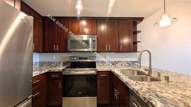 Building Photo - Desirable North Park Condo with Amazing Vi...