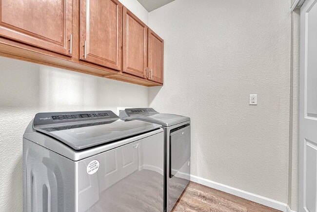 Building Photo - $2,699 - 2 Bed, 2.5 Bath Condo in Centenni...