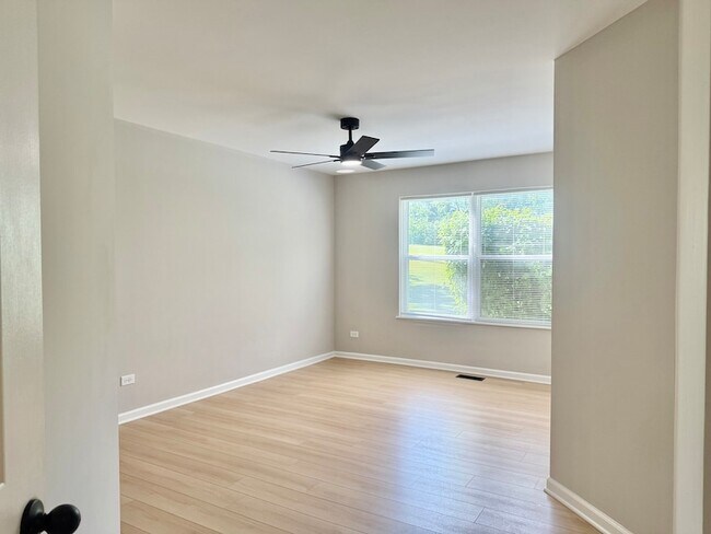 Building Photo - 39849 N Harbor Ridge Dr