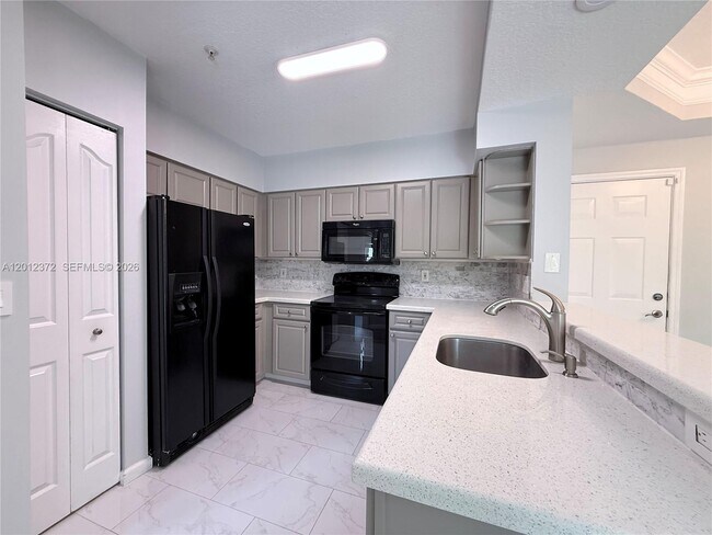 Building Photo - 2042 Alta Meadows Ln