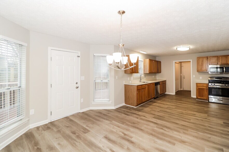 Building Photo - 2812 Country Farms Ct