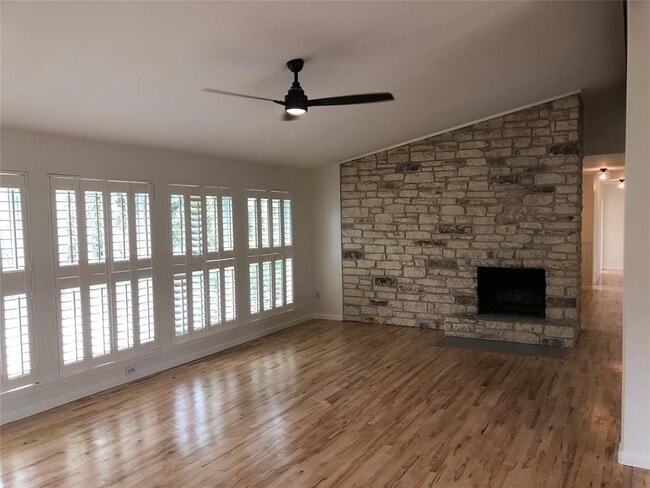 Building Photo - 809 Malabar St