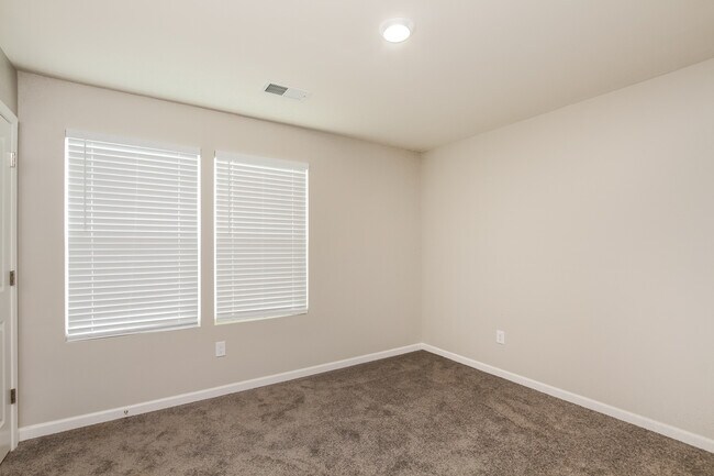 Building Photo - 812 Caper St