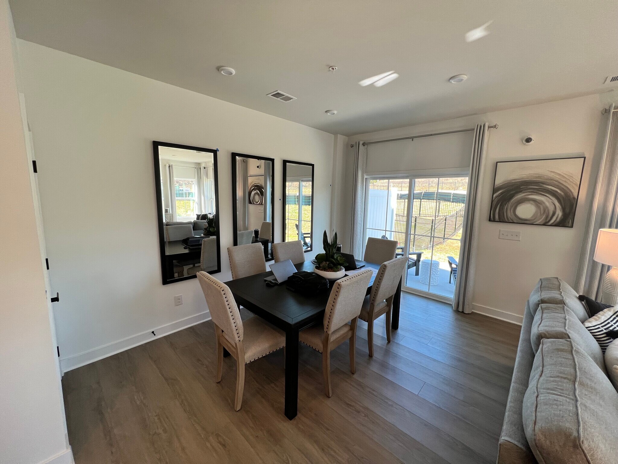 Building Photo - 180 Climbing Ivy Cir