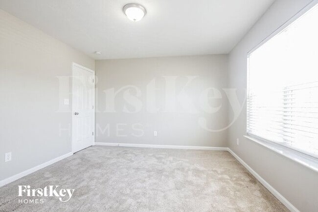 Building Photo - 121 Blue Lace Dr