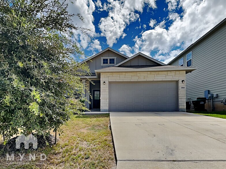 Primary Photo - 2066 Rhesus Vw