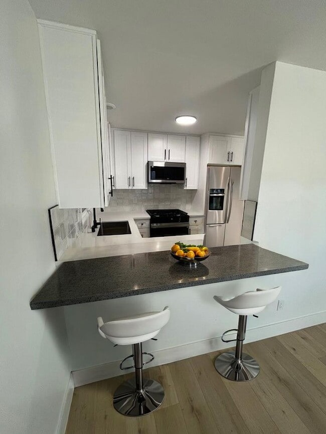 Building Photo - Ball Road Anaheim