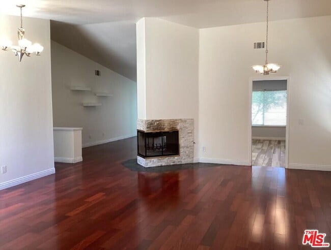 Building Photo - 2657 Sandstone Ct