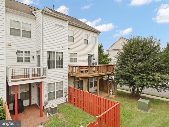 Building Photo - 42538 Magellan Square