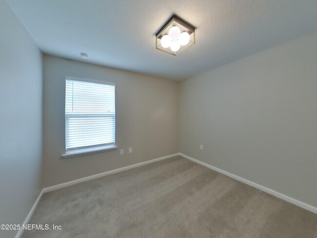 Building Photo - 11430 Tiburon Dr