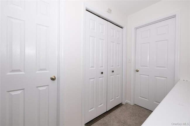 Building Photo - 41 S Moger Ave