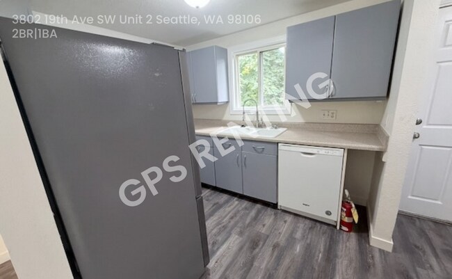 Building Photo - 3802 19th Ave SW