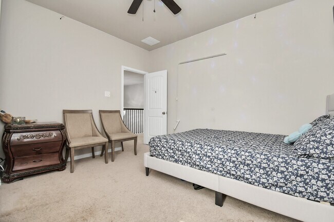 Building Photo - 8002 Mesquite Hill Ln