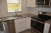 Building Photo - 5029 Hanna Pl SE