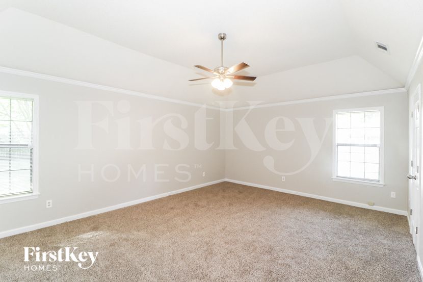 Building Photo - 514 Fletcher Rd