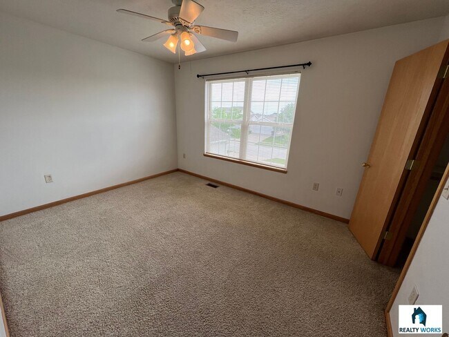 Building Photo - 3 Bedroom townhome available soon!