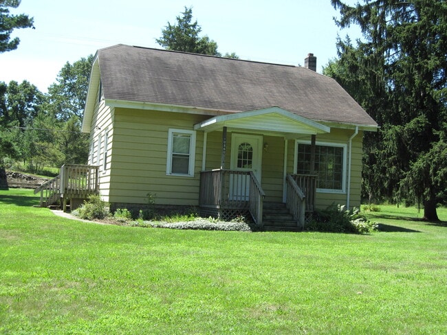 Building Photo - 10860 Bennett St SE