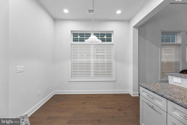 Building Photo - 105 Samjan Cir