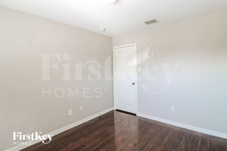 Building Photo - 14048 Tanglebrush Trail