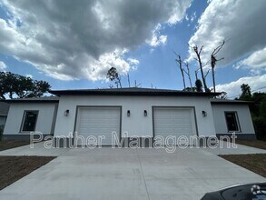 Building Photo - 2105 Redmond St