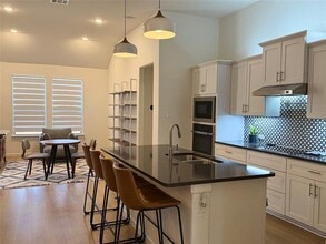 Building Photo - 1122 Silverthorne Trl