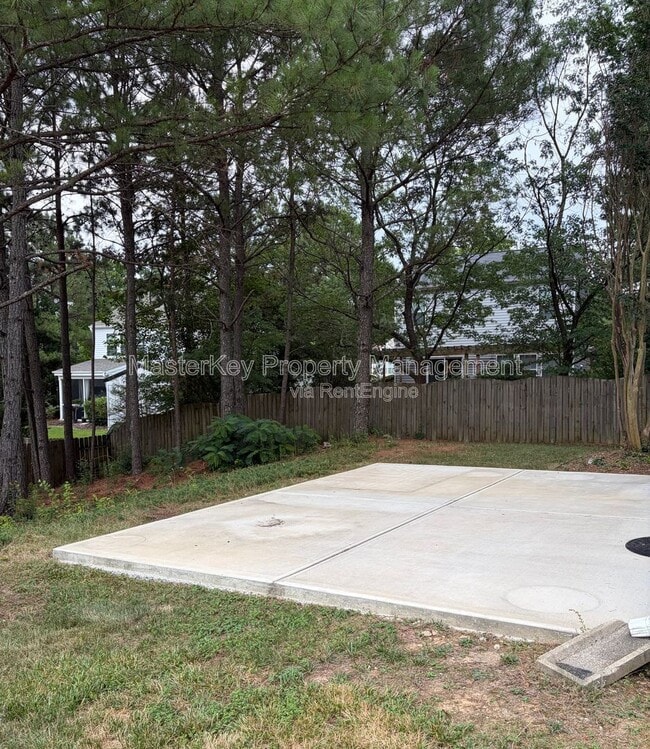 Building Photo - 204 Purple Leaf Rd