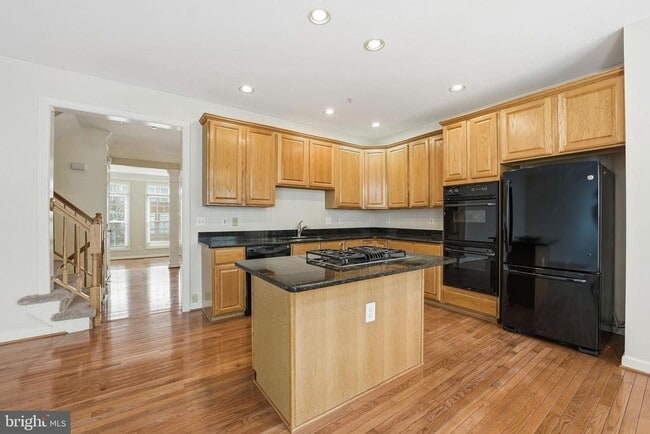 Building Photo - 1806 Brentridge St